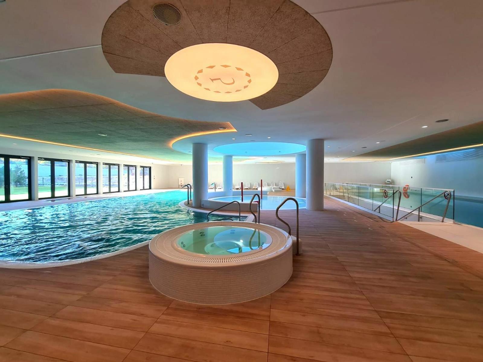 Pinea Sky Premium Apartament Z Widokiem Na Morze Ze Spa I Basenem Przy Plazy ポビエロボ エクステリア 写真